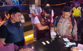 Razia Gabungan Tempat Hiburan Malam di CSB Mall Cirebon, Petugas Sita Miras dan Tes Urine Pengunjung