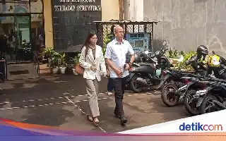 Sarwendah Bantah Halangi Ruben Onsu Bertemu Anak, Kuasa Hukum Ungkap Momen di Bandara