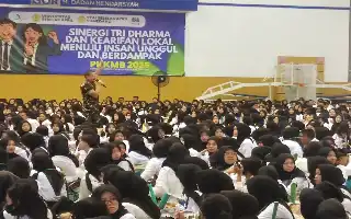 Menyikapi Era Disrupsi Teknologi, Bupati Sumedang Dorong Ribuan Mahasiswa Baru Bangun Mental Adaptif